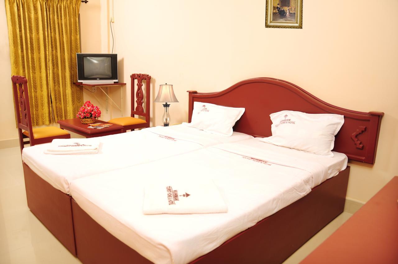 Hotel Nuhman Kondotty Buitenkant foto