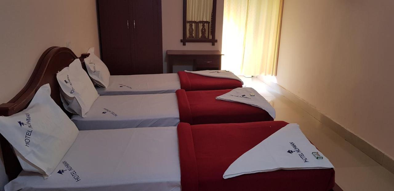 Hotel Nuhman Kondotty Buitenkant foto
